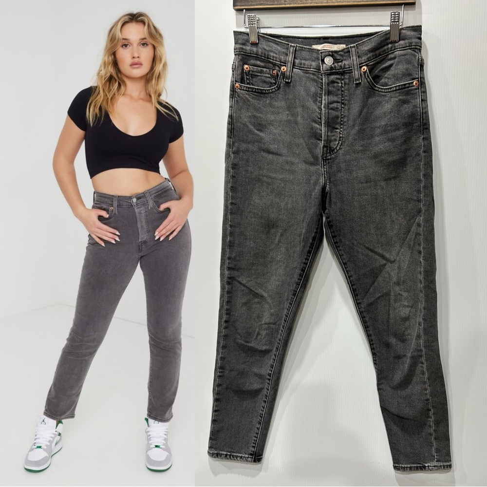 28 LEVIS Wedgie Skinny Jeans